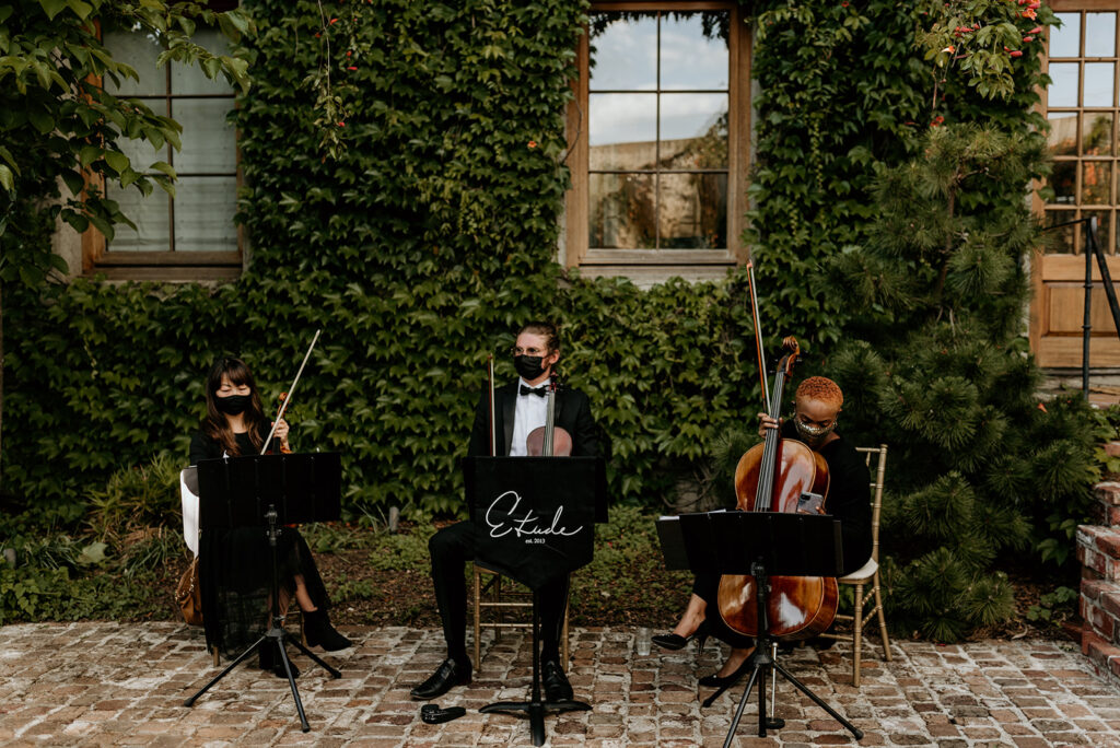 etude entertainment playing at summerour studio
