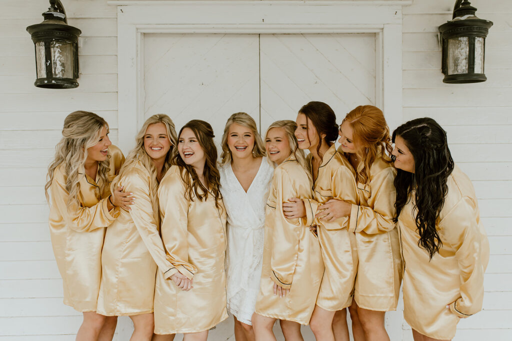 bridesmaids getting ready at dutch ford farm